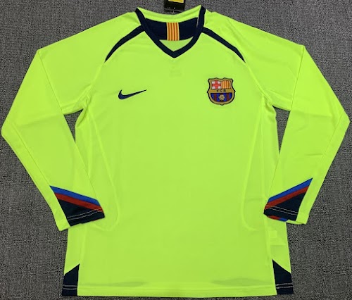 Retro  2005-06 Barcelona Visitante Manga Larga