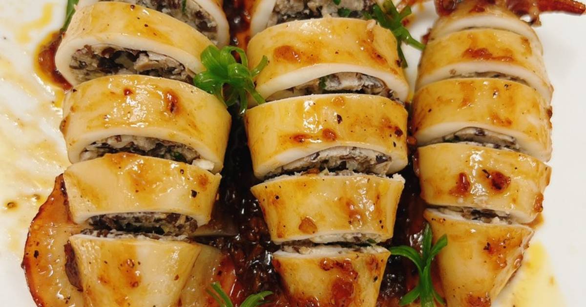 Mực nhồi thịt sốt