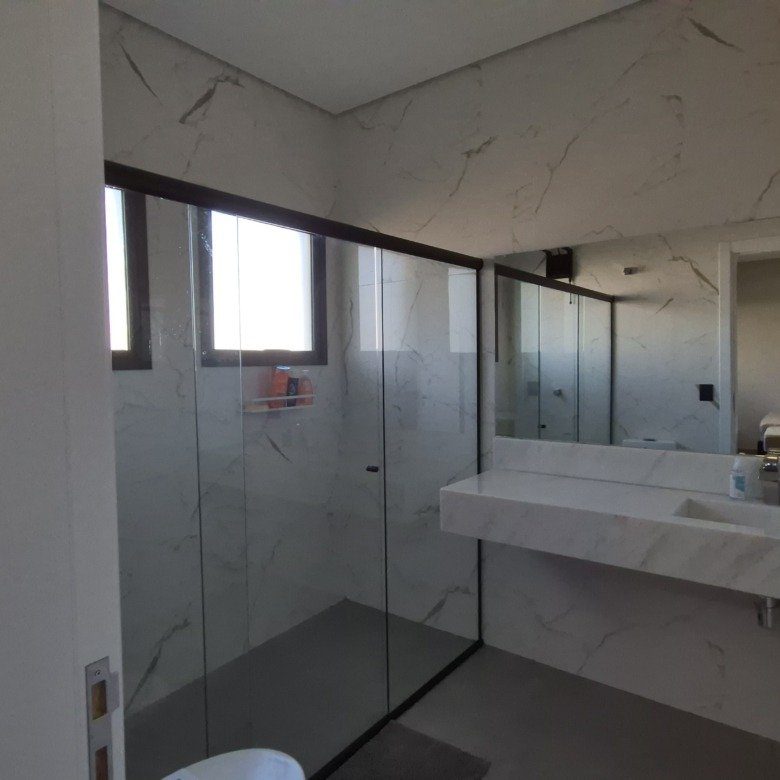 Foto 34 de Casa térrea com piscina e mobiliada à venda no Riviera de Santa Cristina XIII