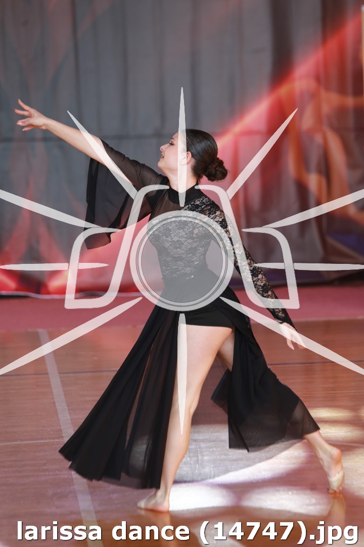 larissa dance (14747).jpg