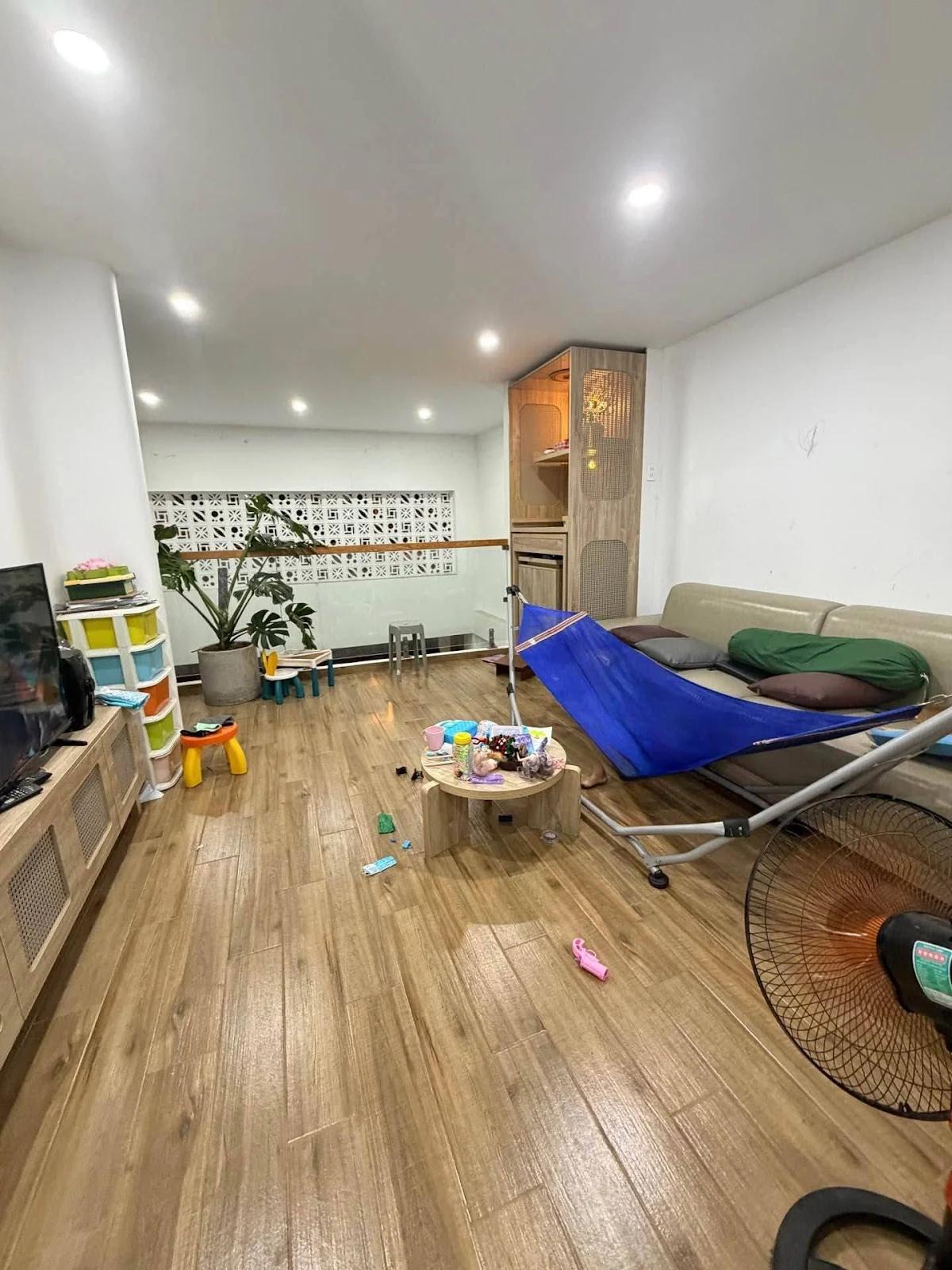 BÁN NHÀ CHIẾN LƯỢC, BÌNH TÂN – HẺM XE HƠI – NGANG 5 X 9M – FULL NỘI THẤT – ảnh khu vực bếp