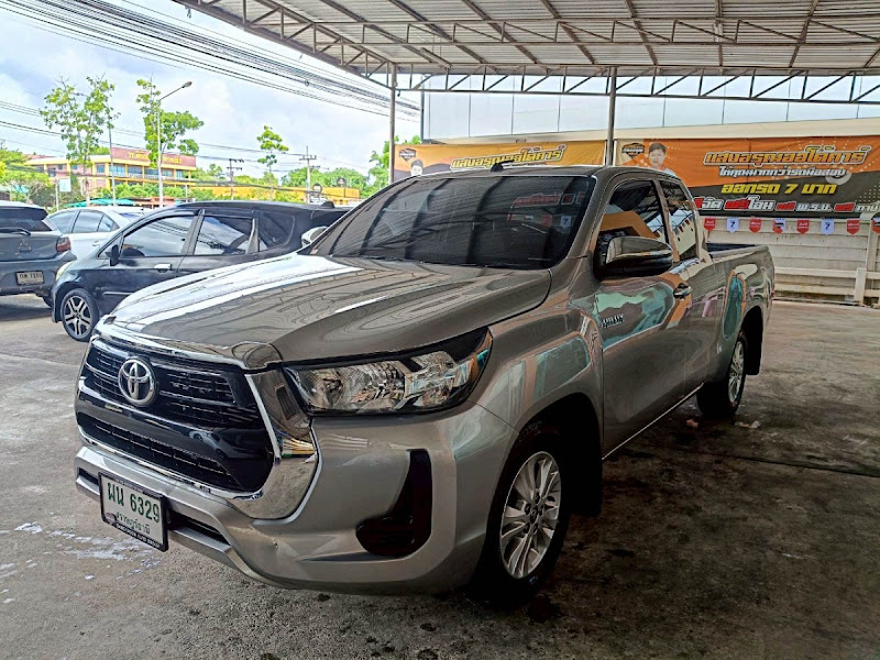 TOYOTA HILUX REVO