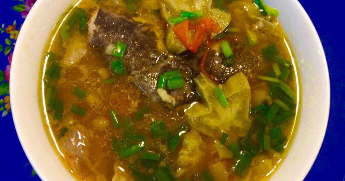 Đầu đuôi cá hú nấu khế