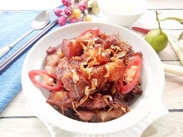 Thịt Kho Mắm Tép Sả