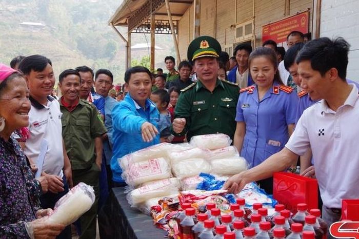 Hành trình nối dài những yêu thương - Báo Sơn La