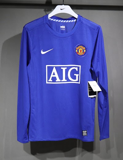 Retro 2008-09 Manchester United Visitante.jpg