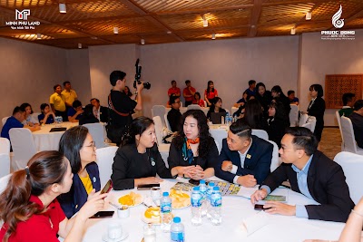 Binhphoto-5909.jpg