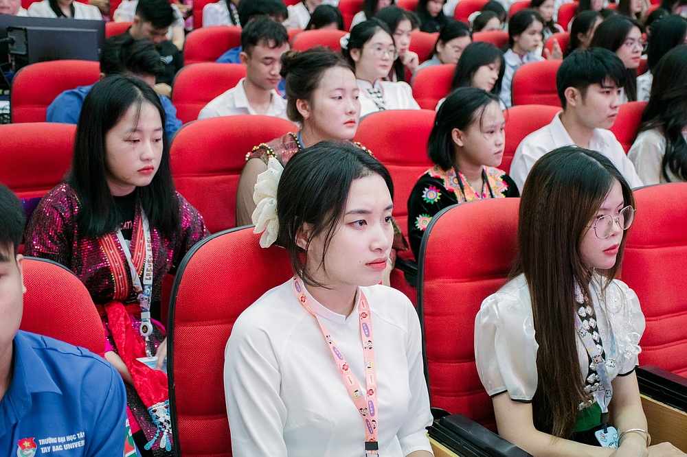 Khai mạc Khảo sát chính thức phục vụ đánh giá ngoài 06 chương trình đào tạo Trường Đại học Tây Bắc