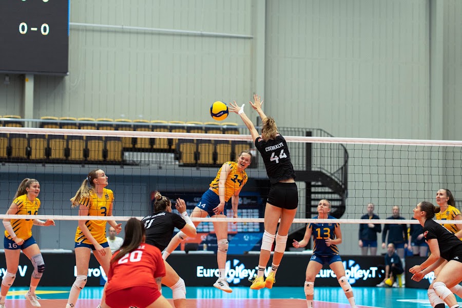 Sweden Hungary 246