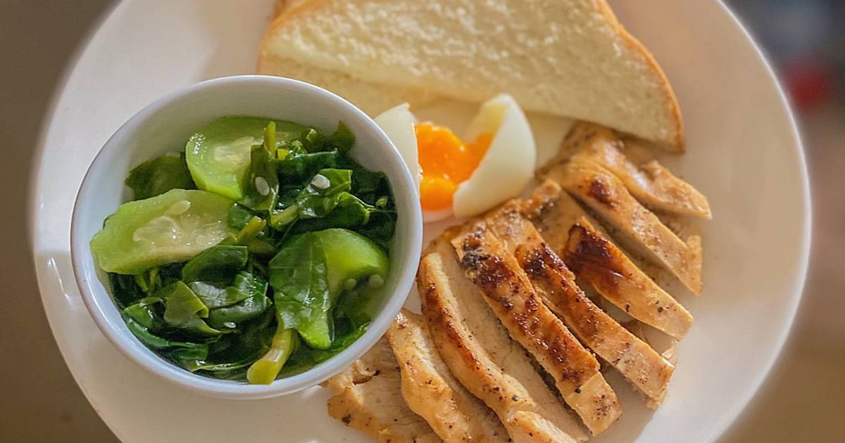 Ức gà áp chảo eatclean