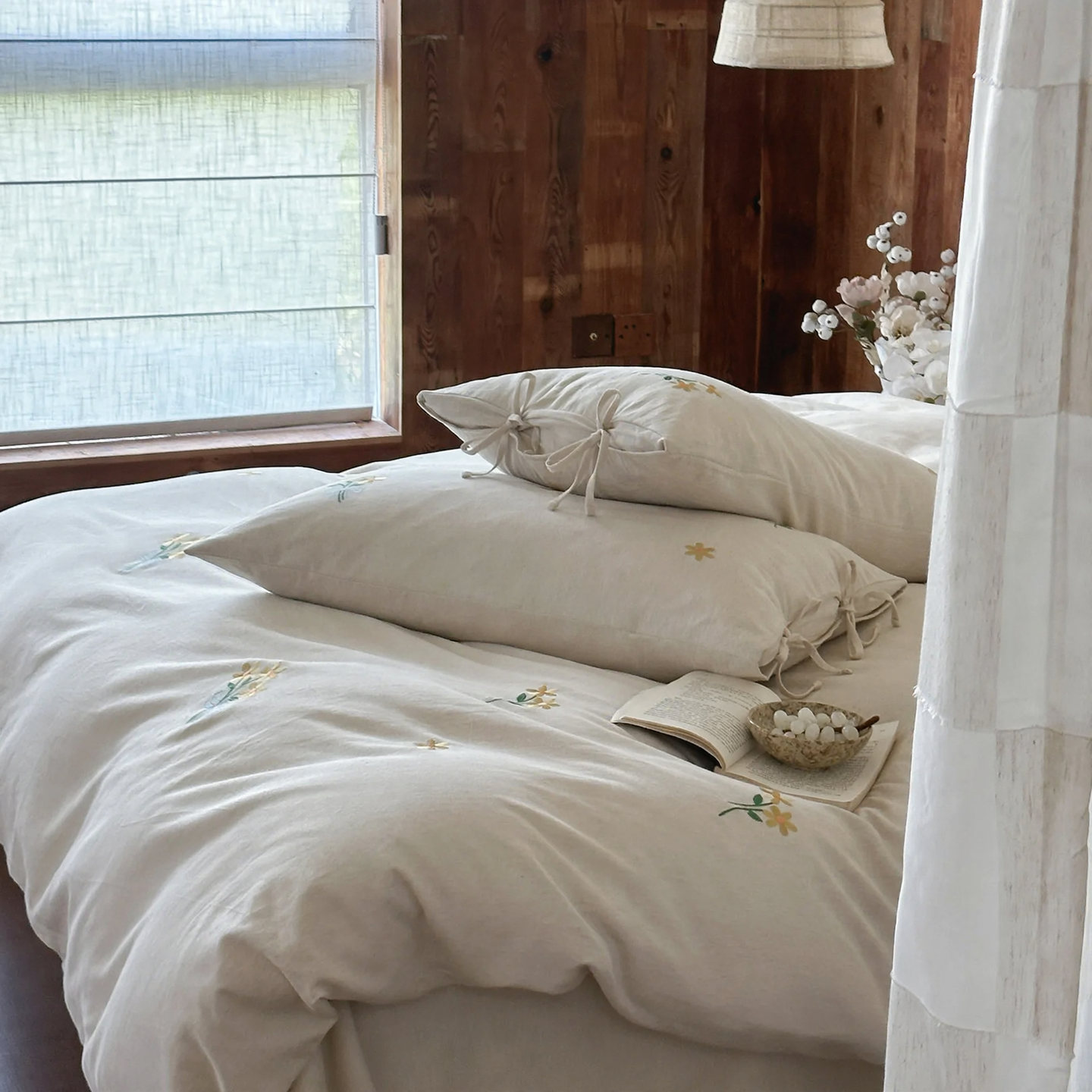 Cotton-linen bedding set, floral design