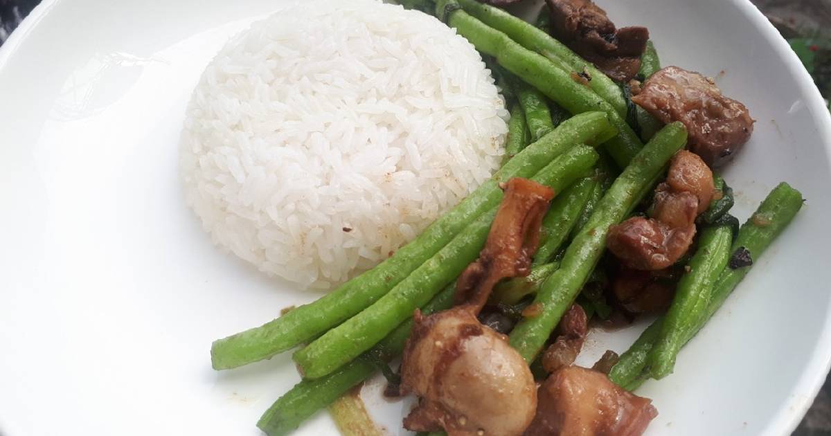 Đậu que xào lòng gà