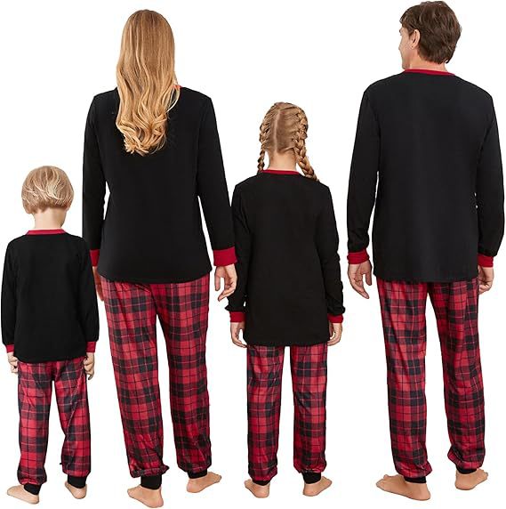 Christmas pajama set for the family with check pattern