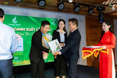 BinhPhoto-4678.jpg