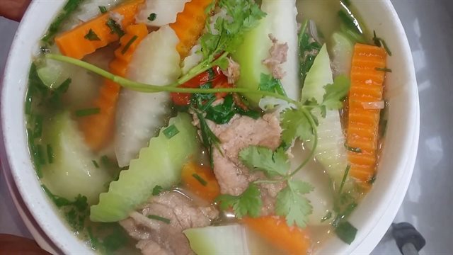 Canh Sườn Nấu Su Hào