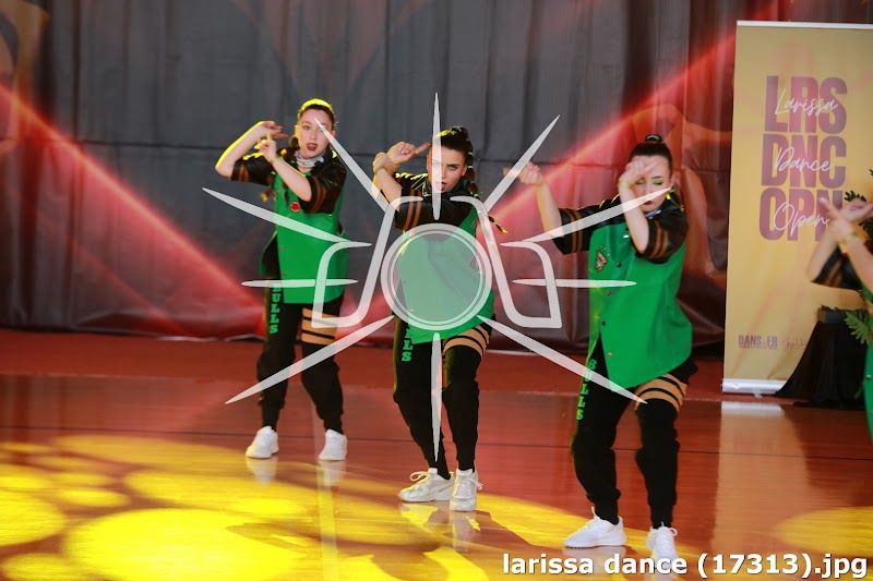 larissa dance (17313).jpg