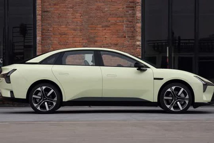 Xe sedan thiết kế đẹp, công suất 218 mã lực, giá gần 460 triệu đồng - Tạp chí Doanh Nghiệp Việt Nam