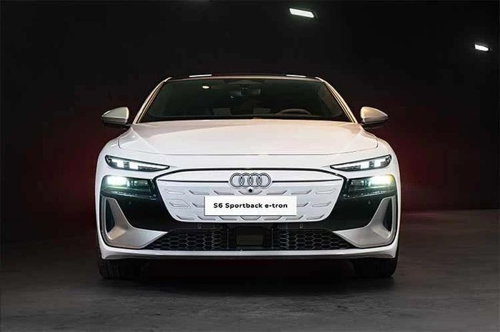 Cận cảnh Audi S6 Sportback e-tron 2026 tại Việt Nam, từ 4,19 tỷ đồng - Báo Tri thức &amp; Cuộc sống