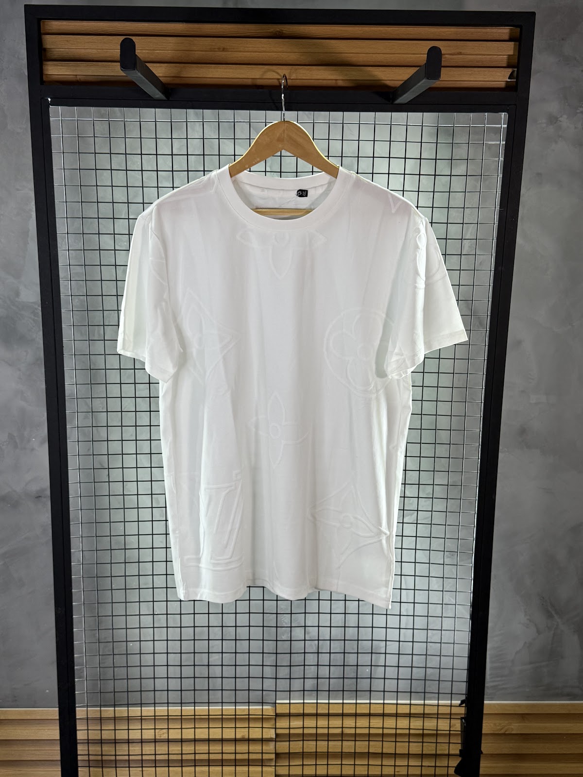 Camisa_LV_Branca_V3 - 1