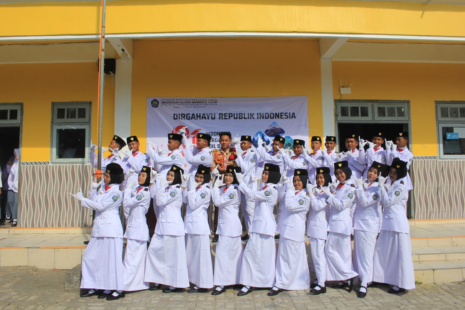 PASKIBRAMUDA MA Mambaul Ulum 2