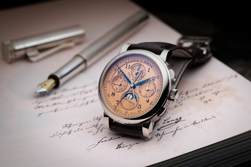 1815 Rattrapante Perpetual Calendar mặt vàng hồng của A. Lange & Söhne