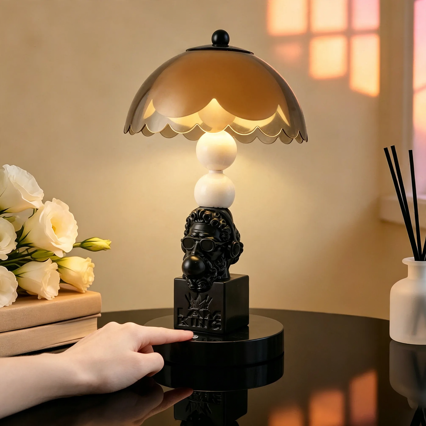Bubble King bedside lamp with 3 brightness levels