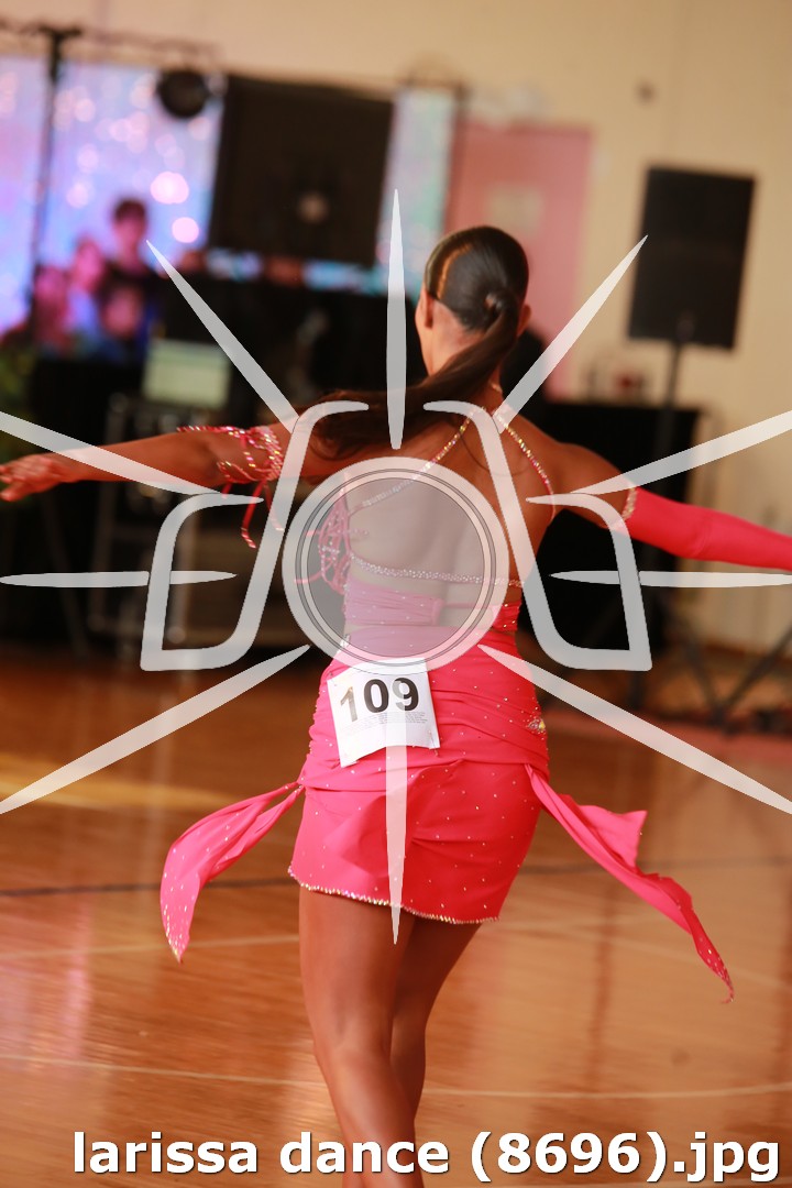 larissa dance (8696).jpg
