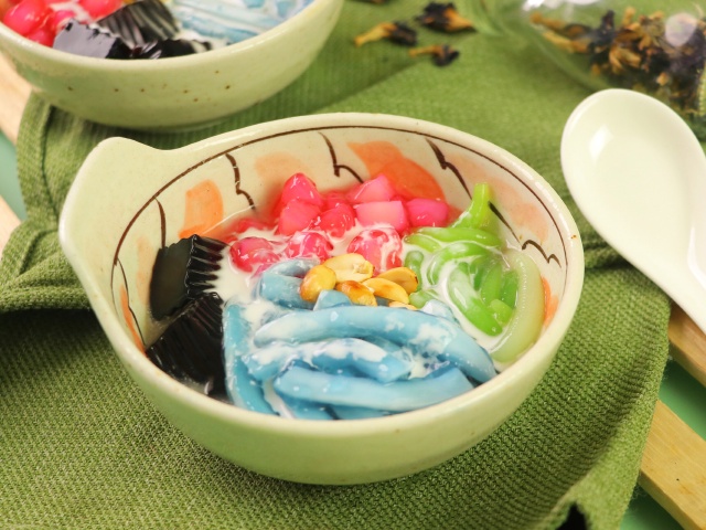 Chè Dừa Non Hoa Đậu Biếc