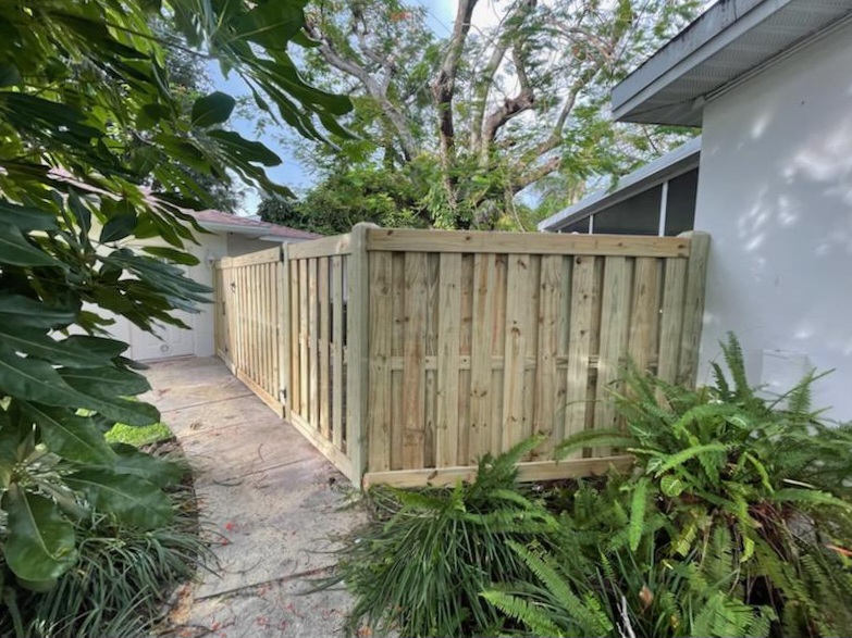 Privacy fence backyard Southwest Florida HOA compliant — Premier Fence of SWFL