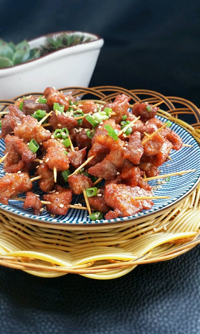 Thịt Xiên Chiên Béo Thơm