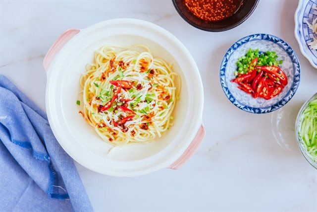 Mì Gà Trộn Đơn Giản