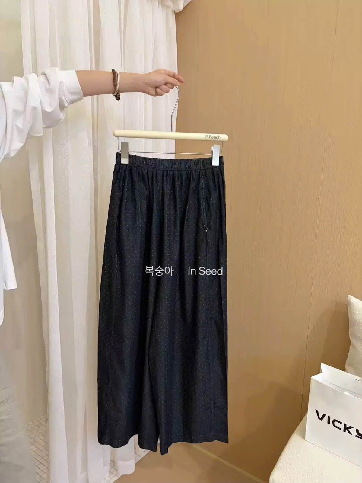 Quần ống rộng jean lưng chun chấm bi XONXEN SHOP 0563 – Image 4