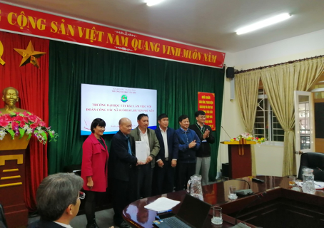 Đảng ủy Trường Đại học Tây Bắc tiếp đón và làm việc với đoàn công tác của Đảng ủy, HĐND, UBND xã Suối Bau, huyện Phù Yên, tỉnh Sơn La