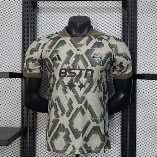 25-26 Bayern Munich Edición Especial 2.jpg