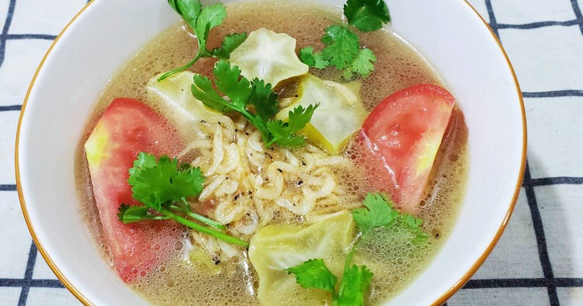 Canh ruốc khô nấu khế