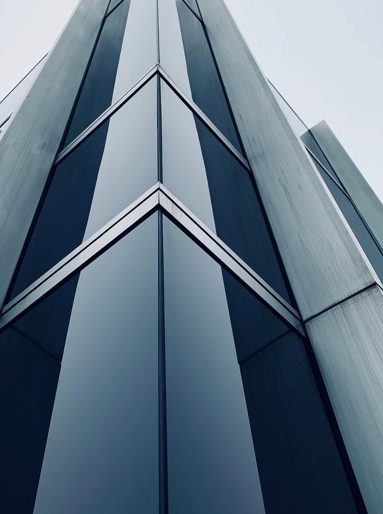 ChatGPT와 Bard, 업무용 AI로서의 차이와 활용법 비교