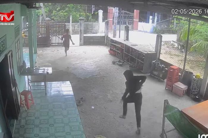 Truy tìm 2 đối tượng đột nhập nhà dân, rút hung khí đe dọa chủ nhà - Chuyên trang An Ninh Thủ Đô - Báo Công an nhân dân
