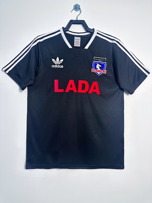 Colo-Colo 1991, segunda equipación (negra).jpeg
