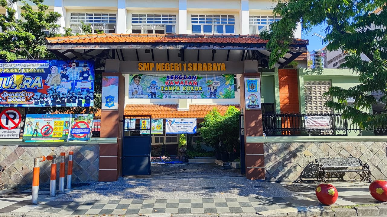Gerbang Masuk