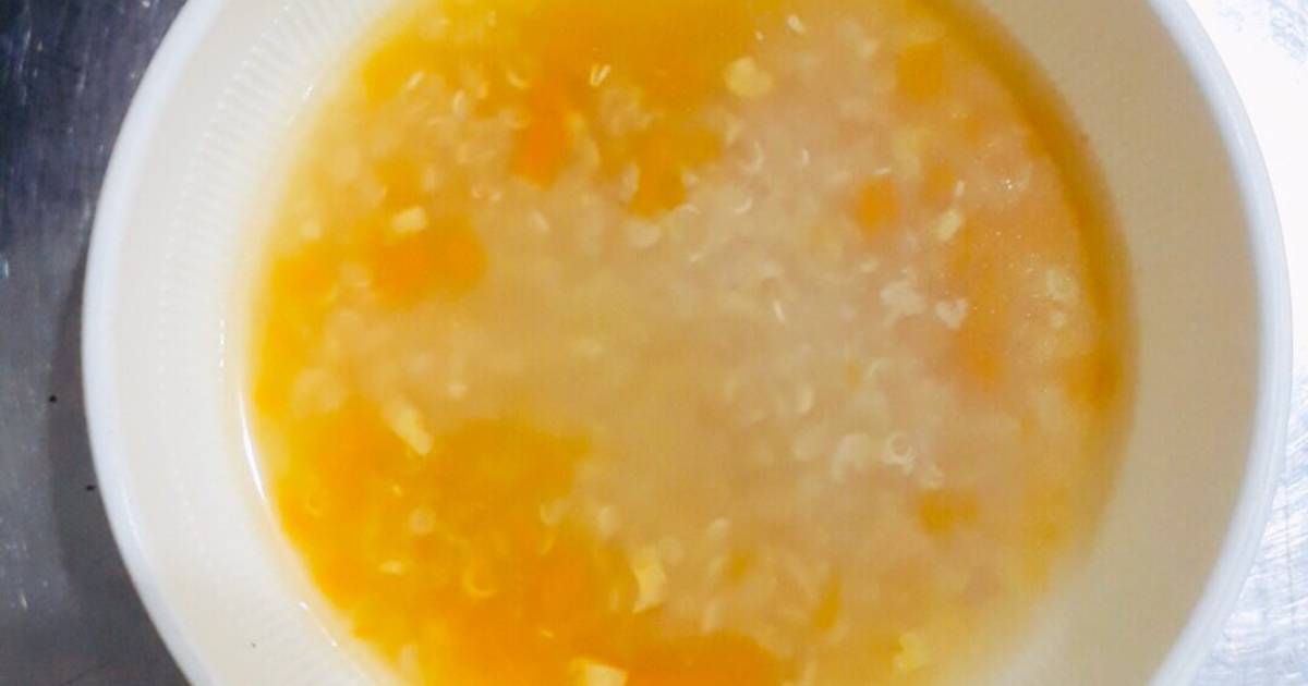 Súp quinoa thịt heo bí đỏ bắp non