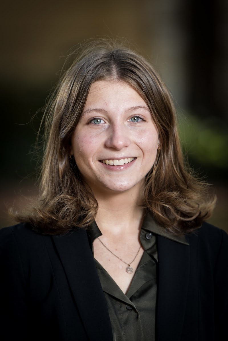 Ava Stienes headshot