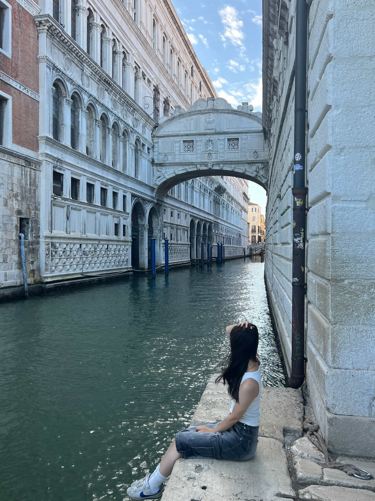 1Az5LWFgozkFEtdNX3r4b9aEvxolImfy5=s1600