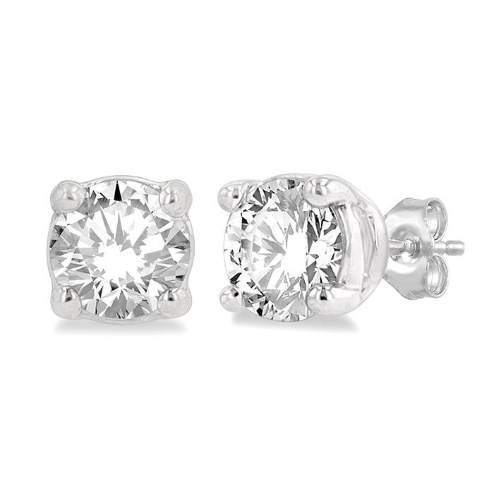 Round Shape Diamond Stud Earrings