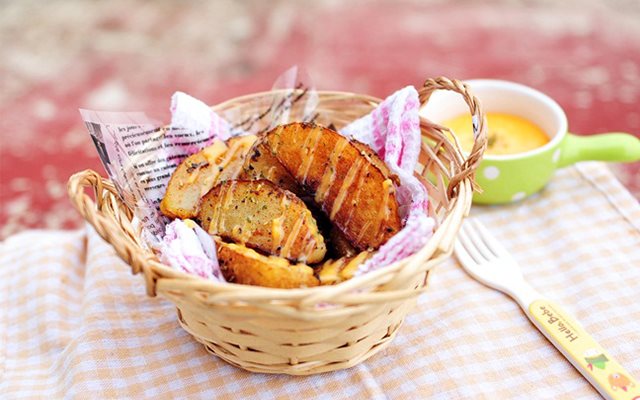 Khoai Tây Chiên Với Phô Mai