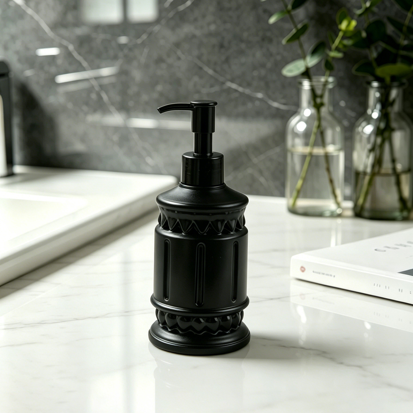 Seifenspender mit Säulenmotiv, Pumpflasche