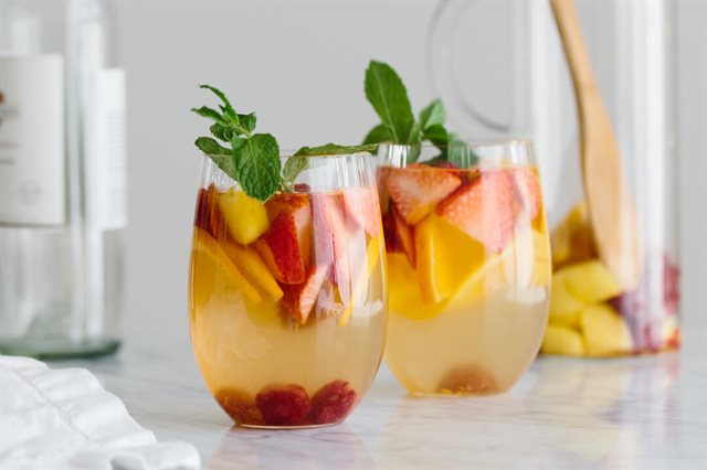 Cocktail Trái Cây Nhiệt Đới
