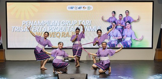 Suasana HELO EAST FESTIVAL 2026