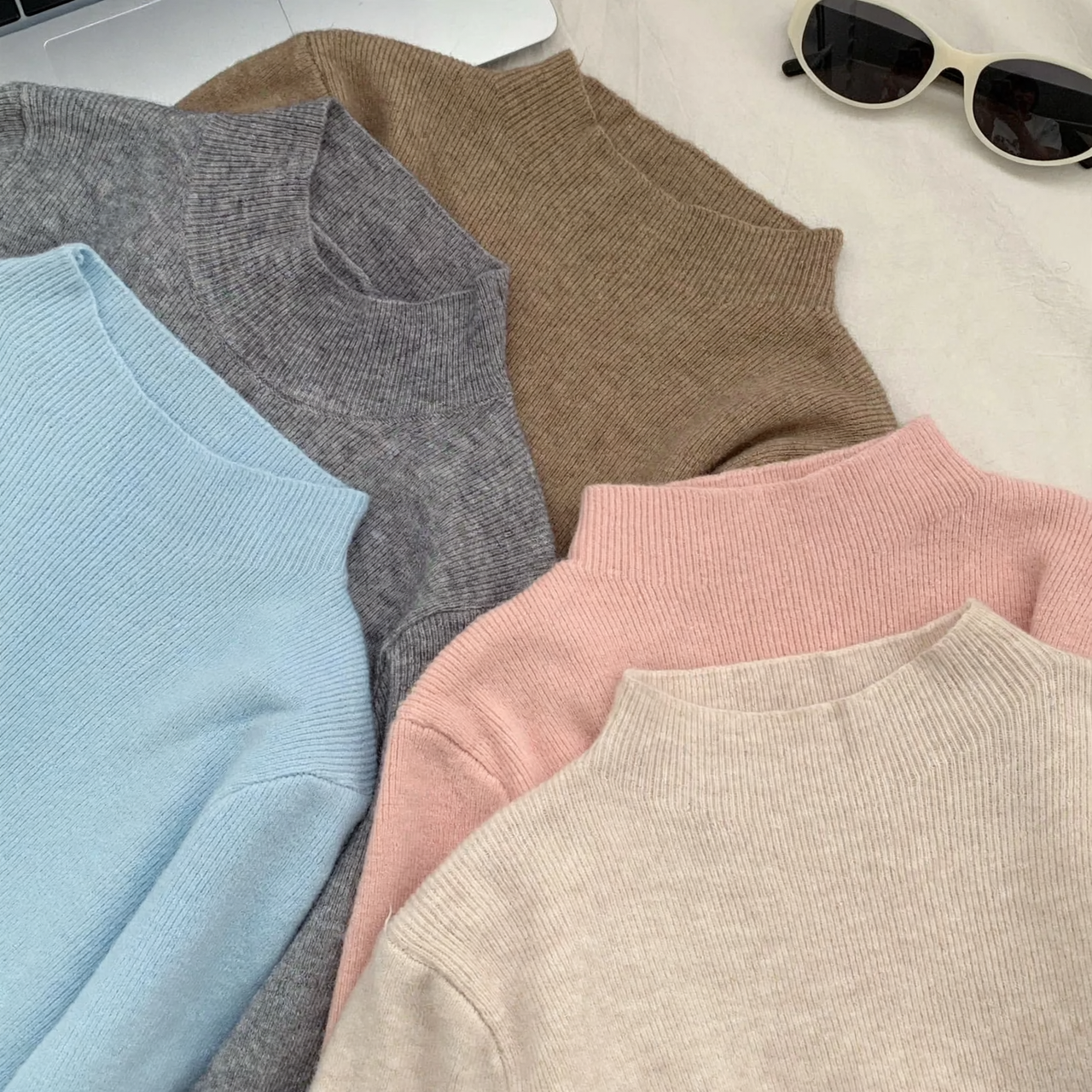 Dopamin Style Knitted Sweater with Stand-up Collar
