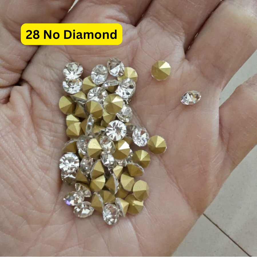 Base White Round Pedent Base Diamond (28 diamond') (pack of 50)