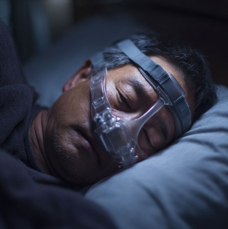 수면무호흡증 CPAP 치료 장면